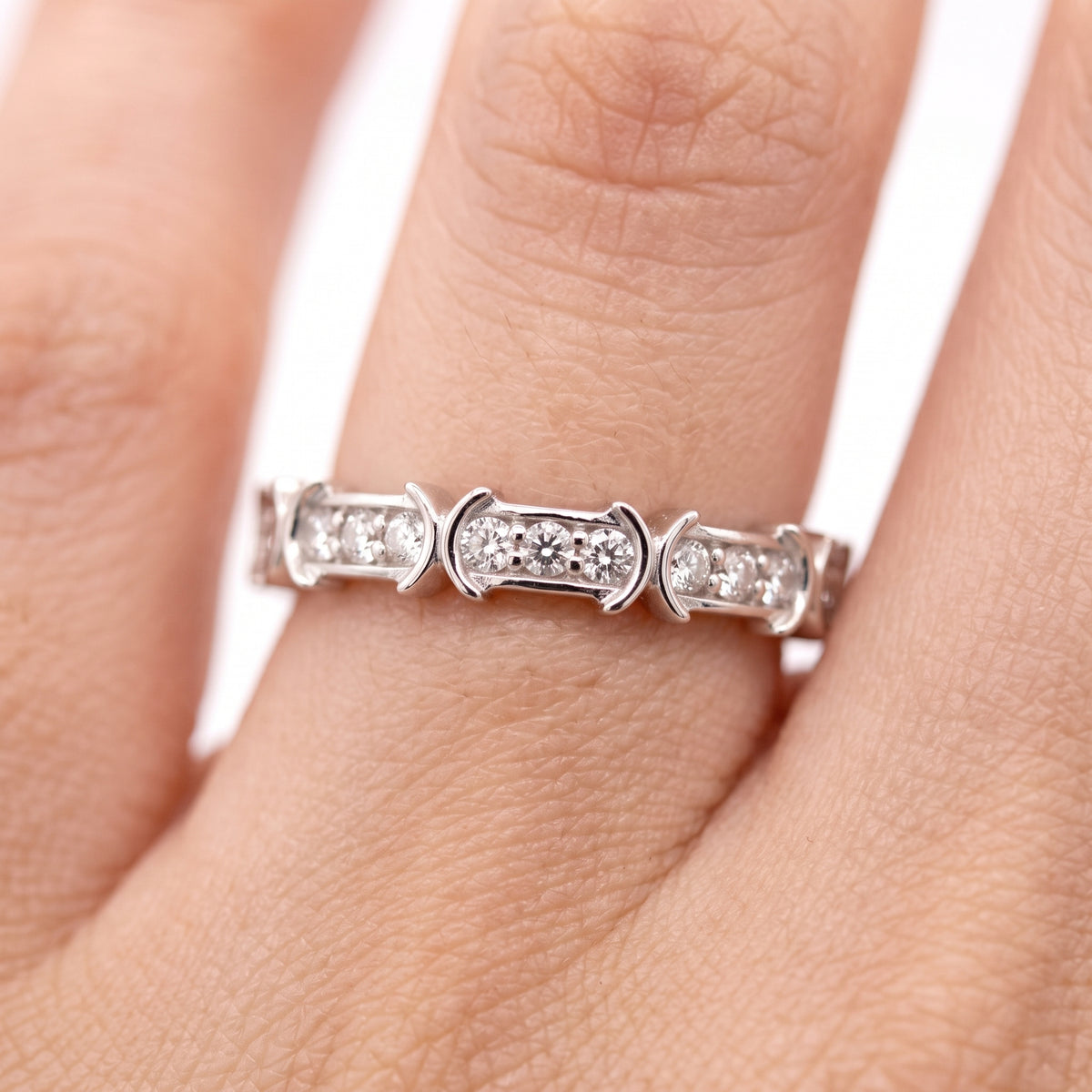 15-Diamond X-Station Band Ring