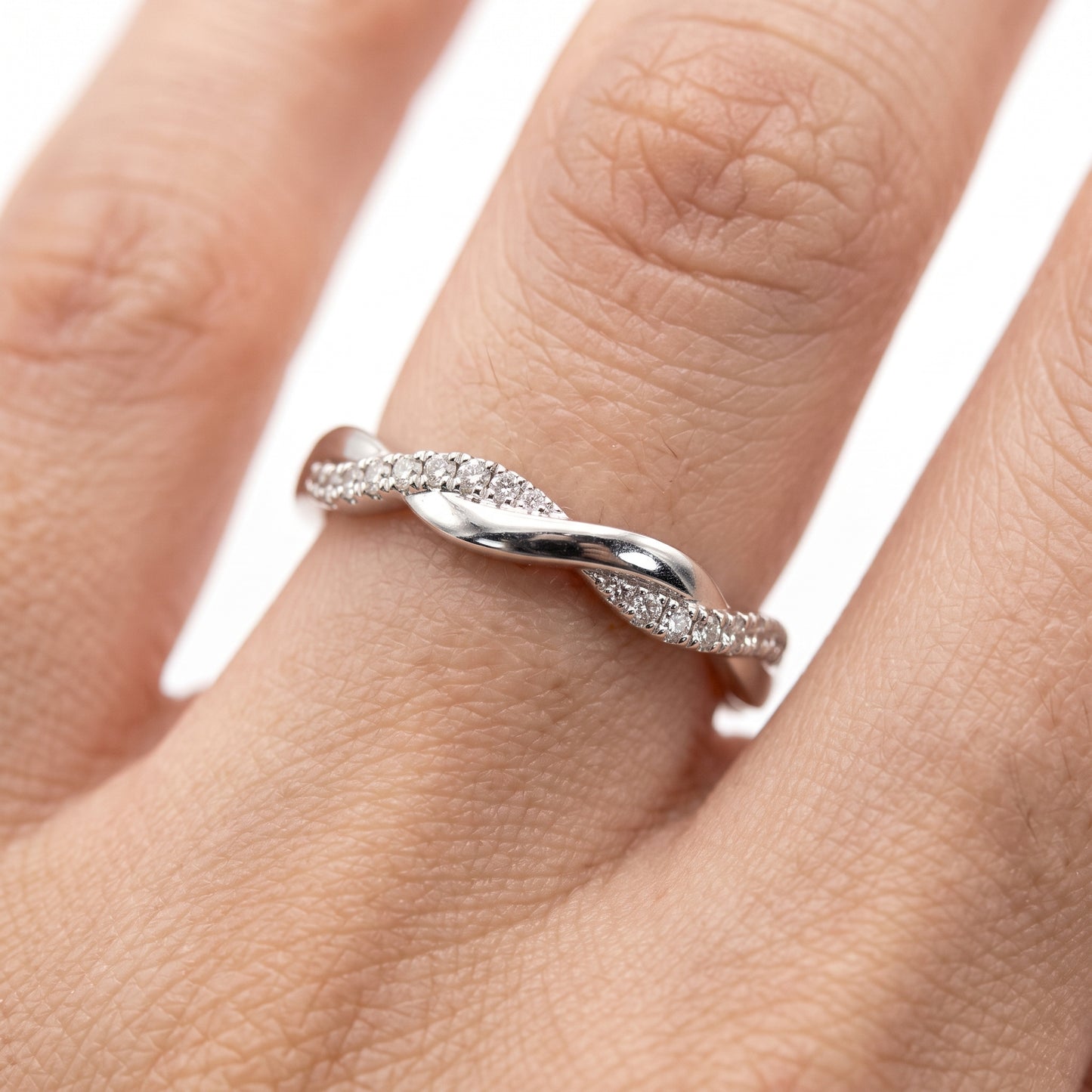 20-Diamond Matte Braided Band Ring