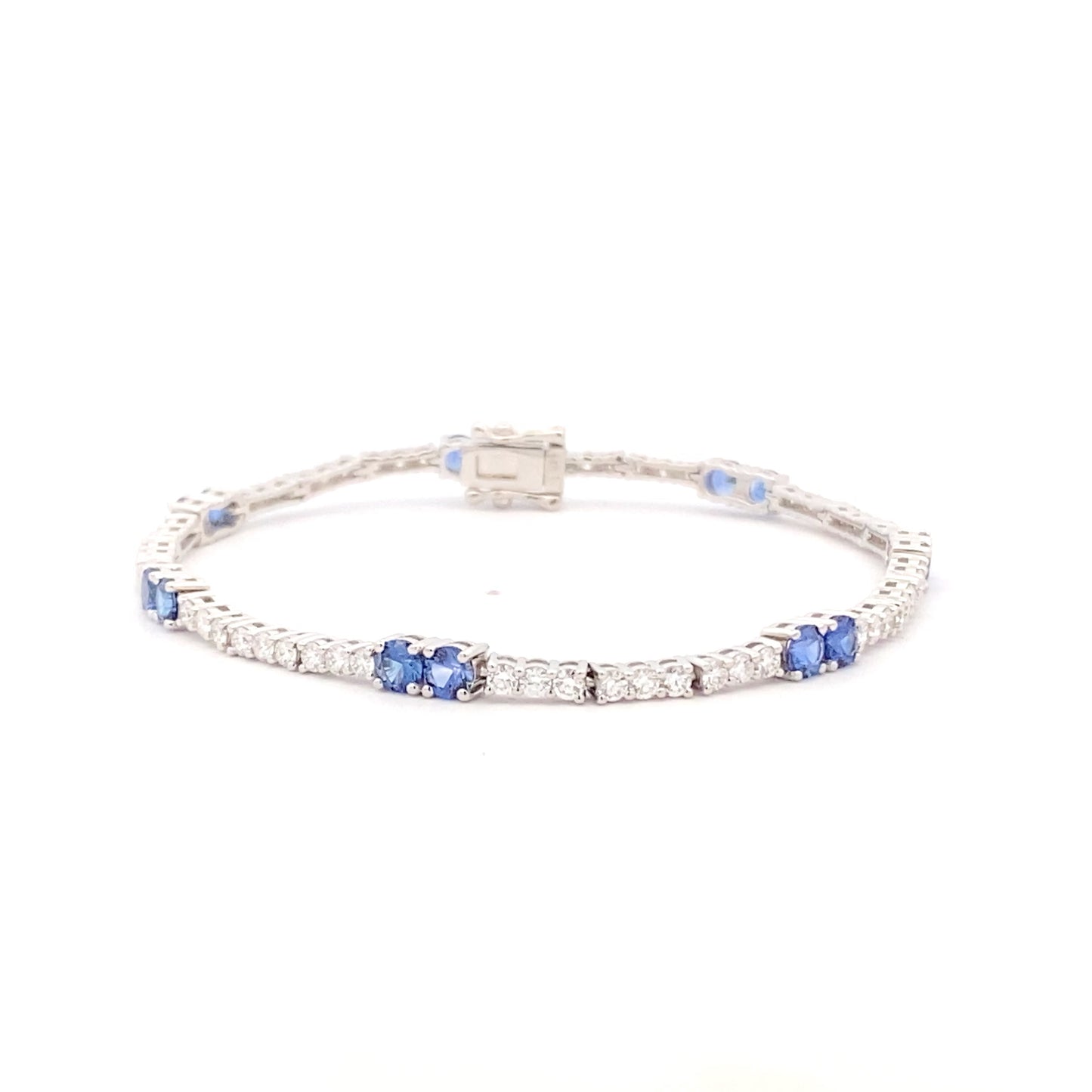 Cornflower Blue Sapphire & Diamond Bracelet