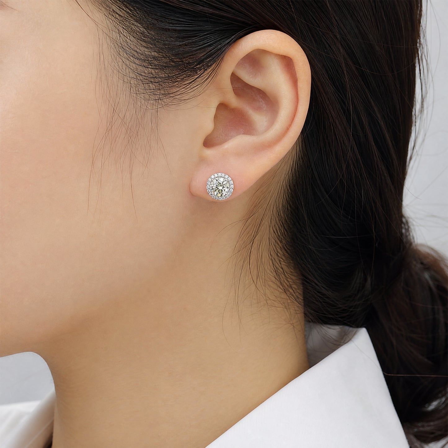 DERT0564W-A model wearing