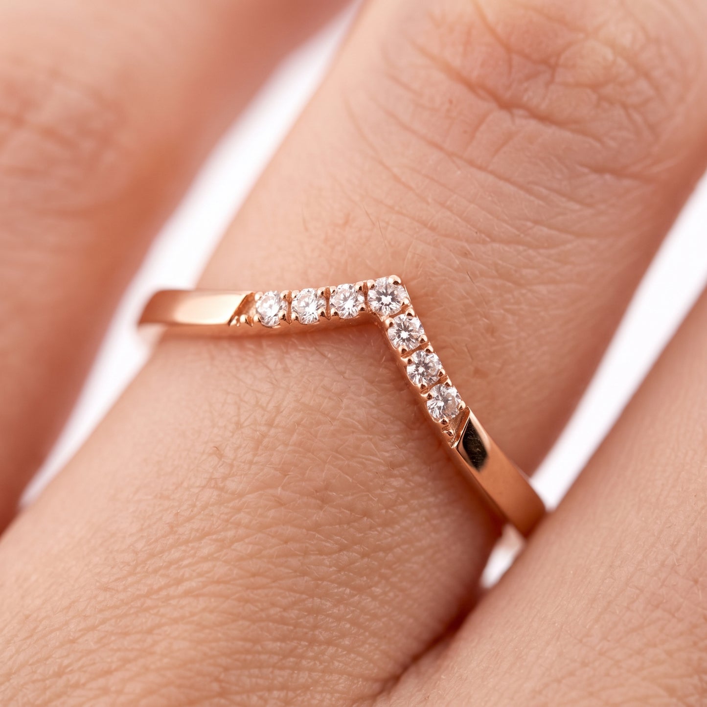 7-Diamond Stacked V Ring