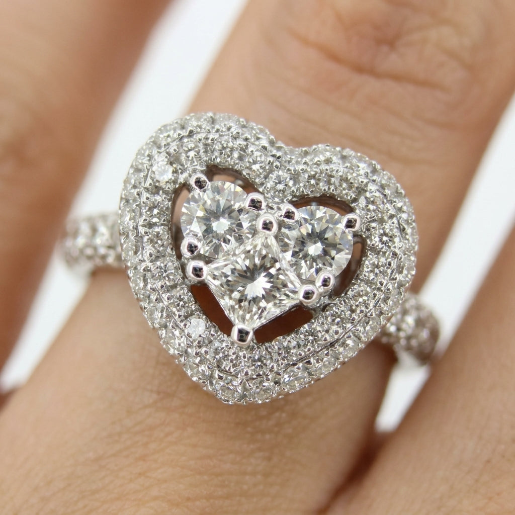 Princess & Pavé Diamond Heart Ring