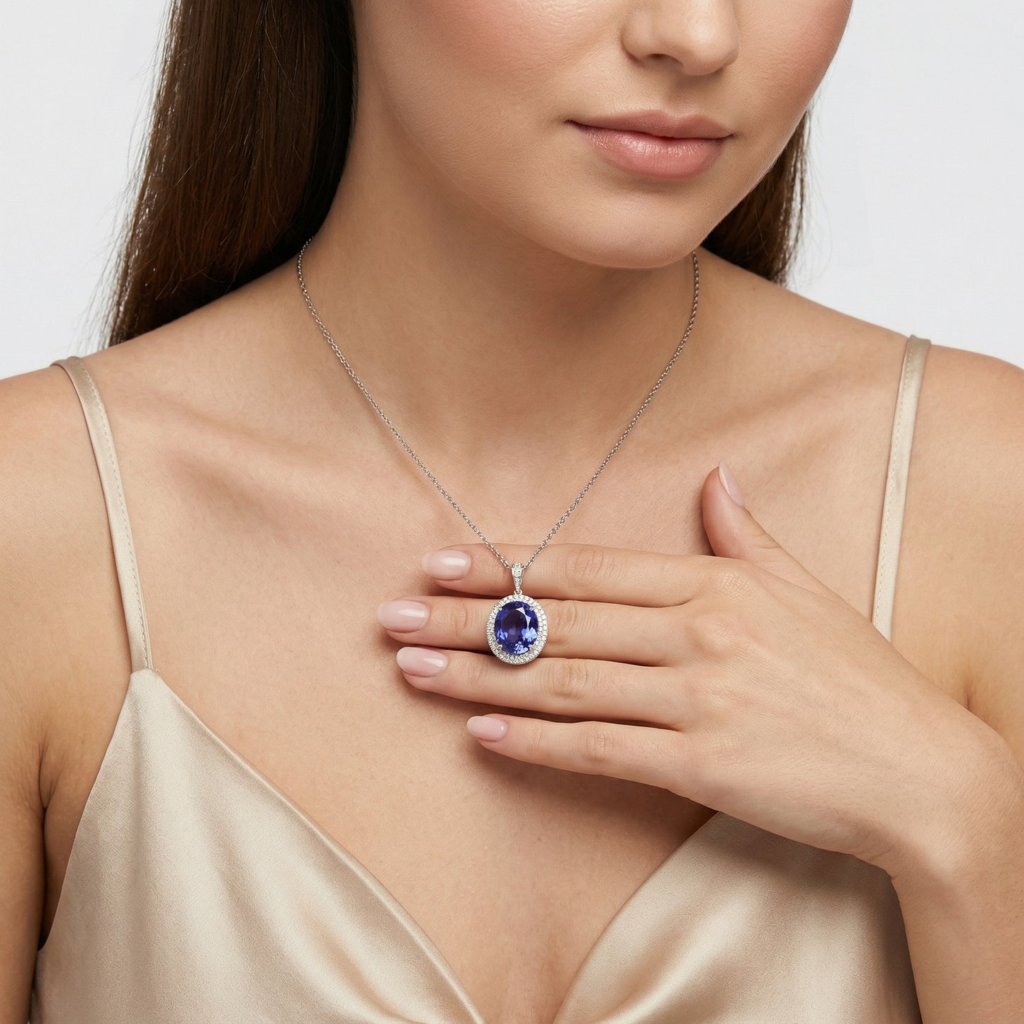 12.91 carat Tanzanite Oval Pendant