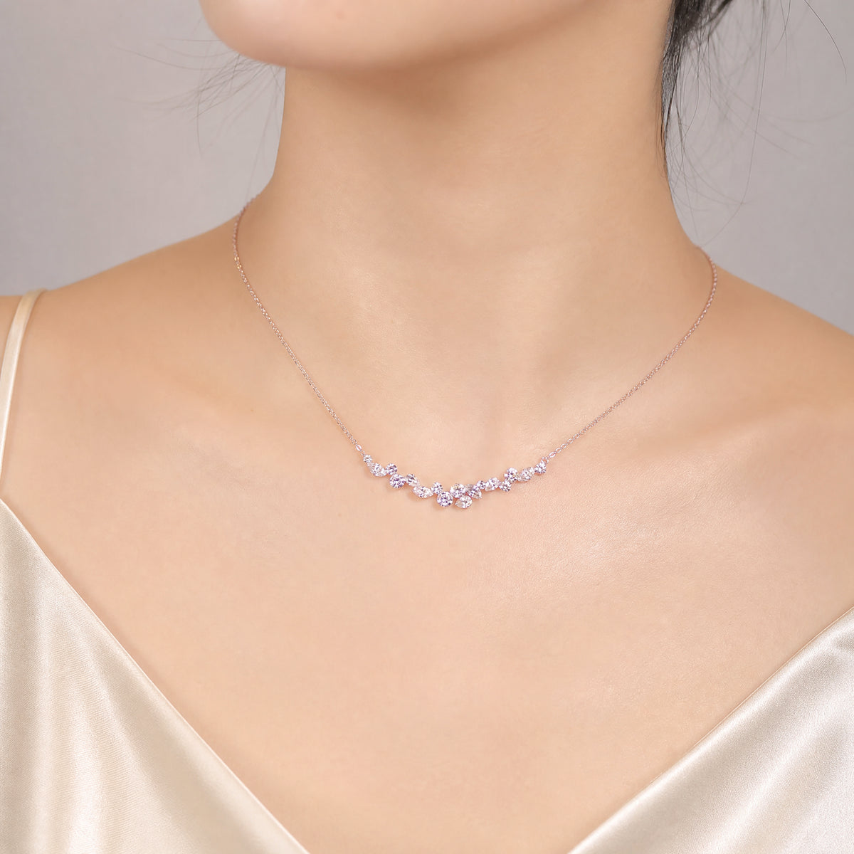 18K White Gold Mixed-Shape Diamond Scatter Necklace - Model Macro