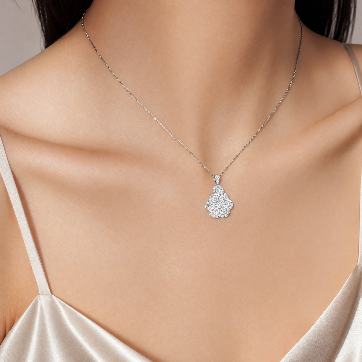 41-Diamond Flower Pendant